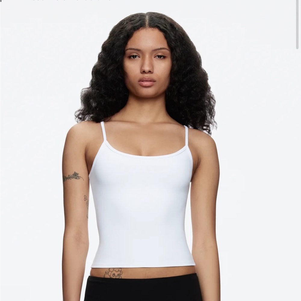 NWT Tank Air Studio Tank in Milk
